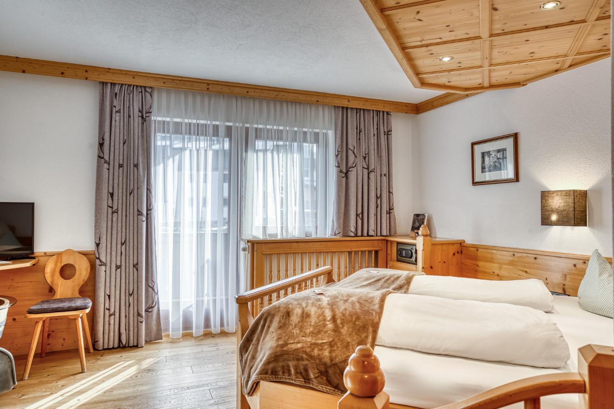 Hotel Alpenstolz Mieders Chambre photo